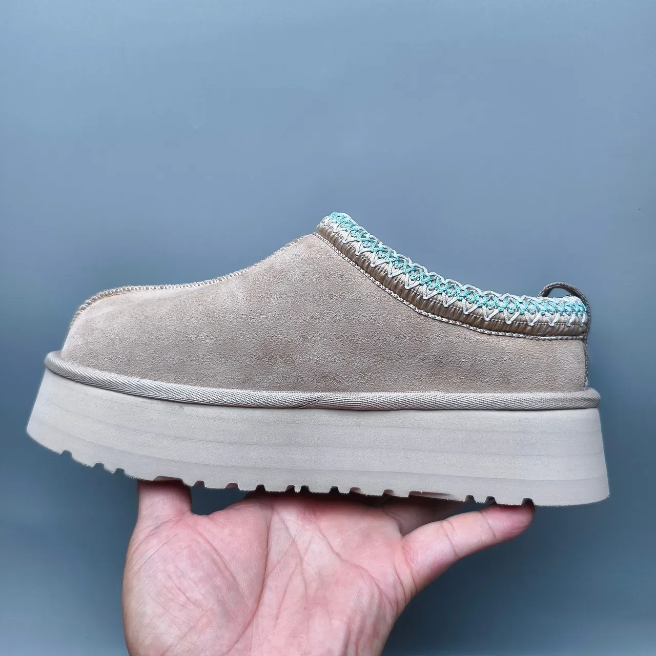 UGG Tasman বেজ ব্লু সুয়েড আপার ব্রেইডেড কলার ট্রিম লোফার 7