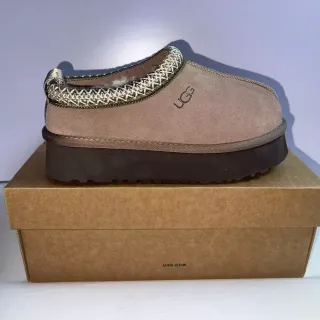 UGG Tasman بيج بني كعب منصة زخرفة معدنية منسوجة أحذية كاجوال