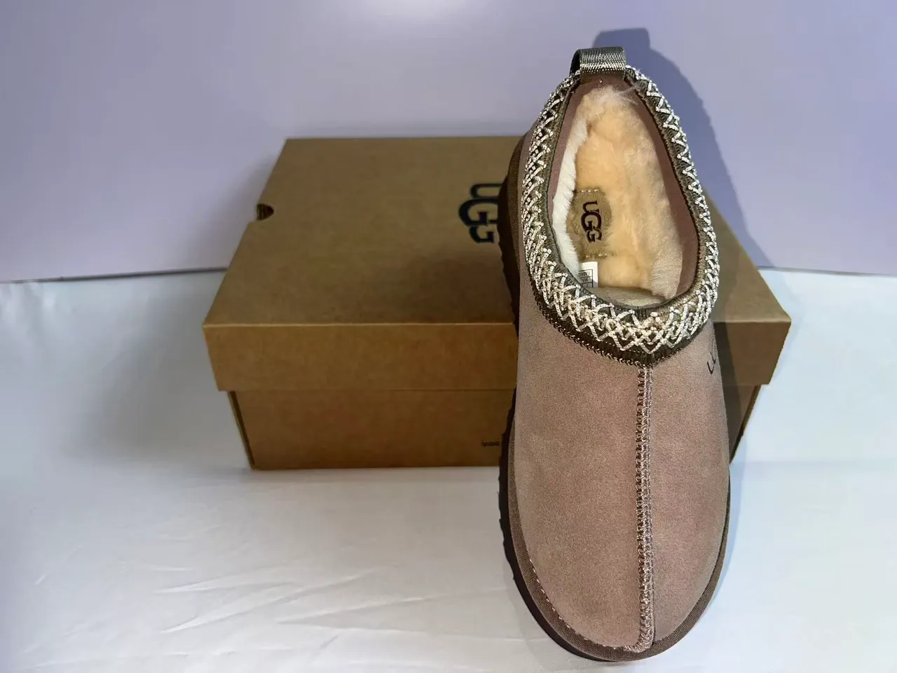 UGG Tasman Bege Marrom Solado de plataforma Borda metálica tecida Sapatos casuais 3