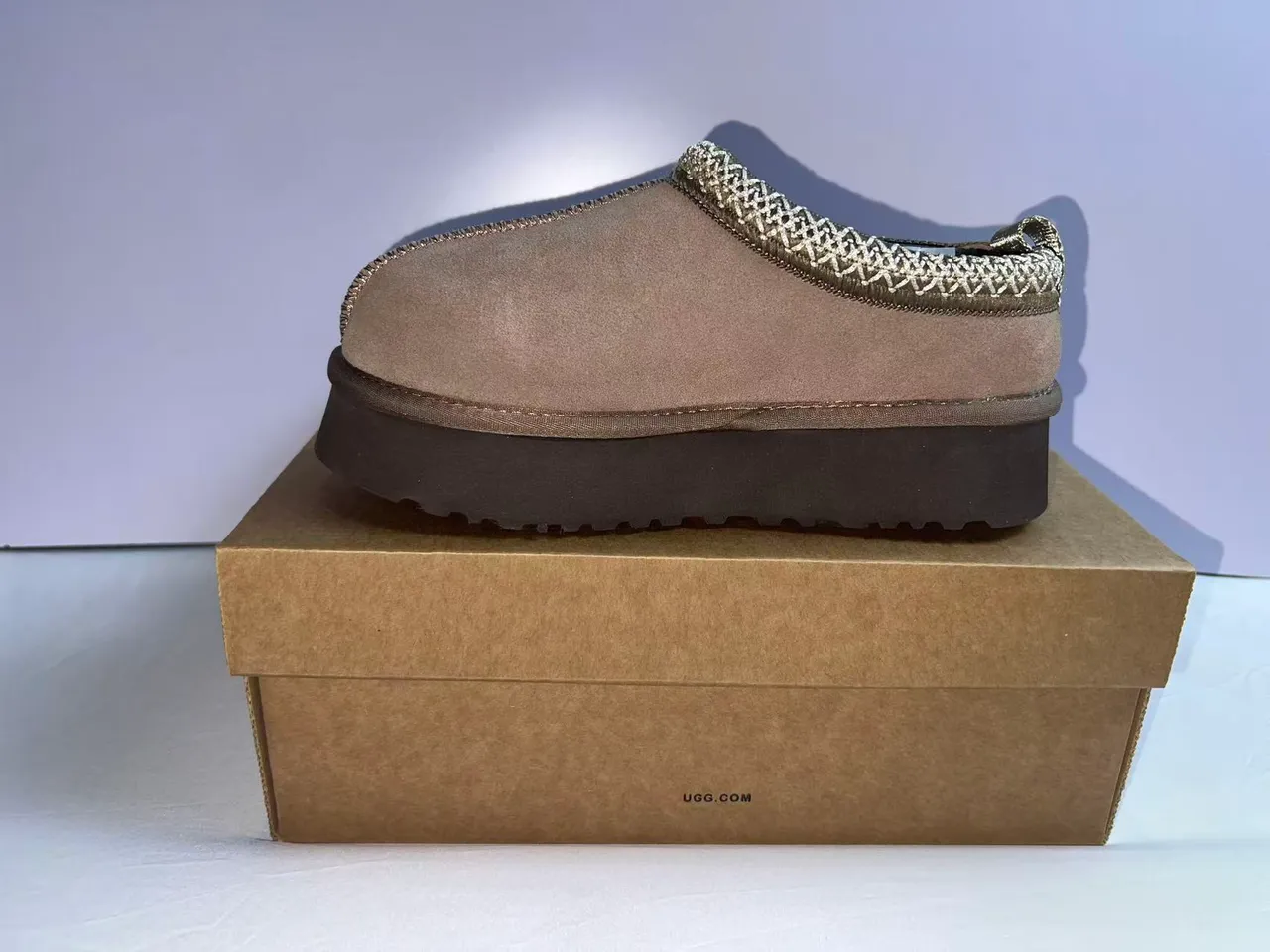 UGG Tasman Bege Marrom Solado de plataforma Borda metálica tecida Sapatos casuais 4