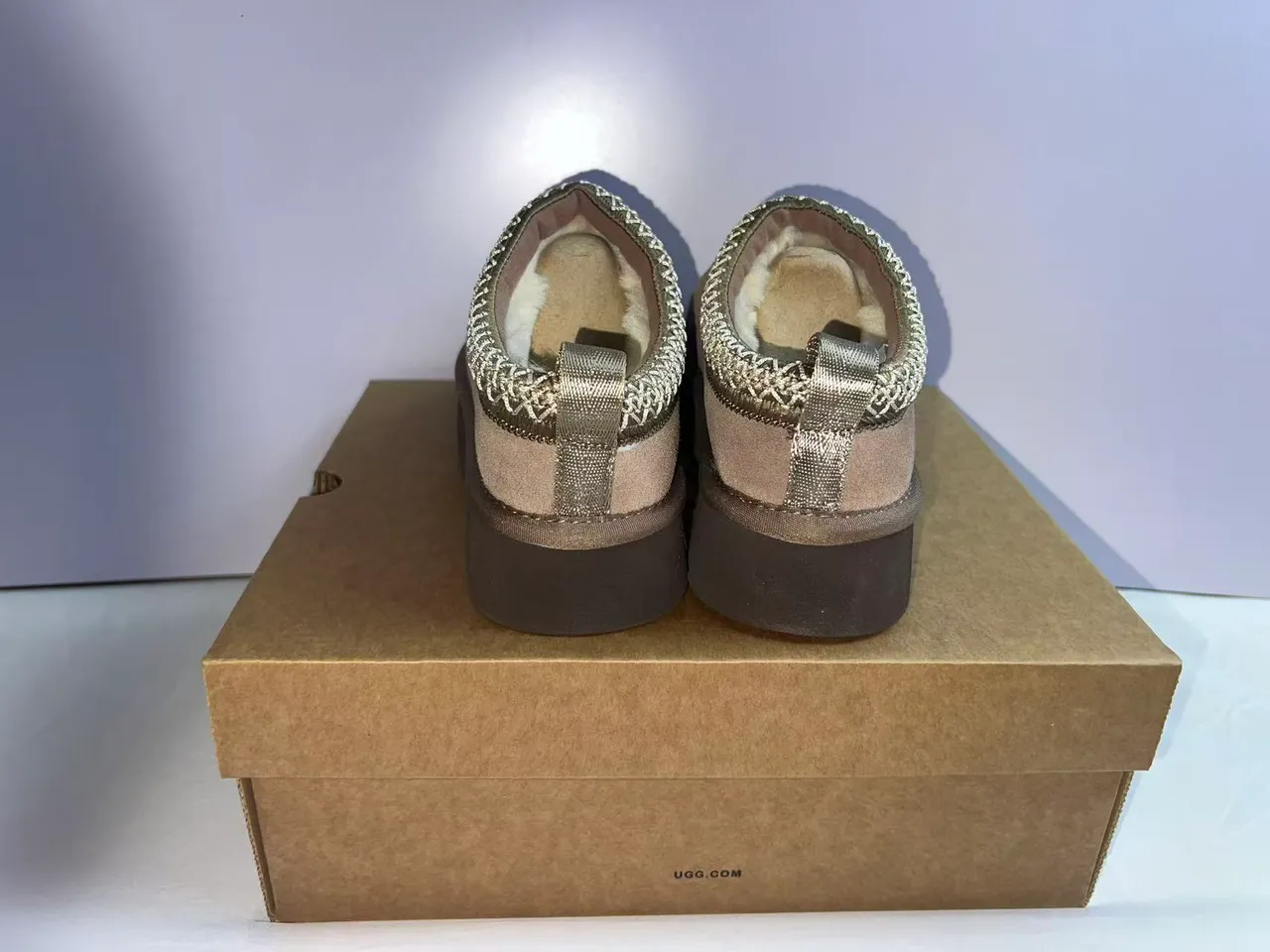 UGG Tasman Bege Marrom Solado de plataforma Borda metálica tecida Sapatos casuais 5