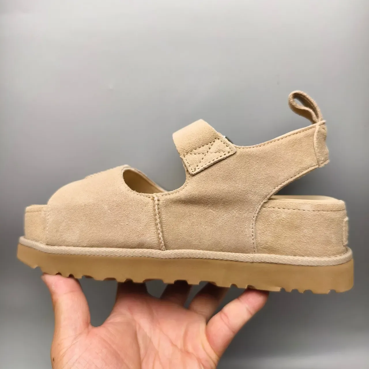 UGG Tasman Beige Suede Platform Casual Sandals 7