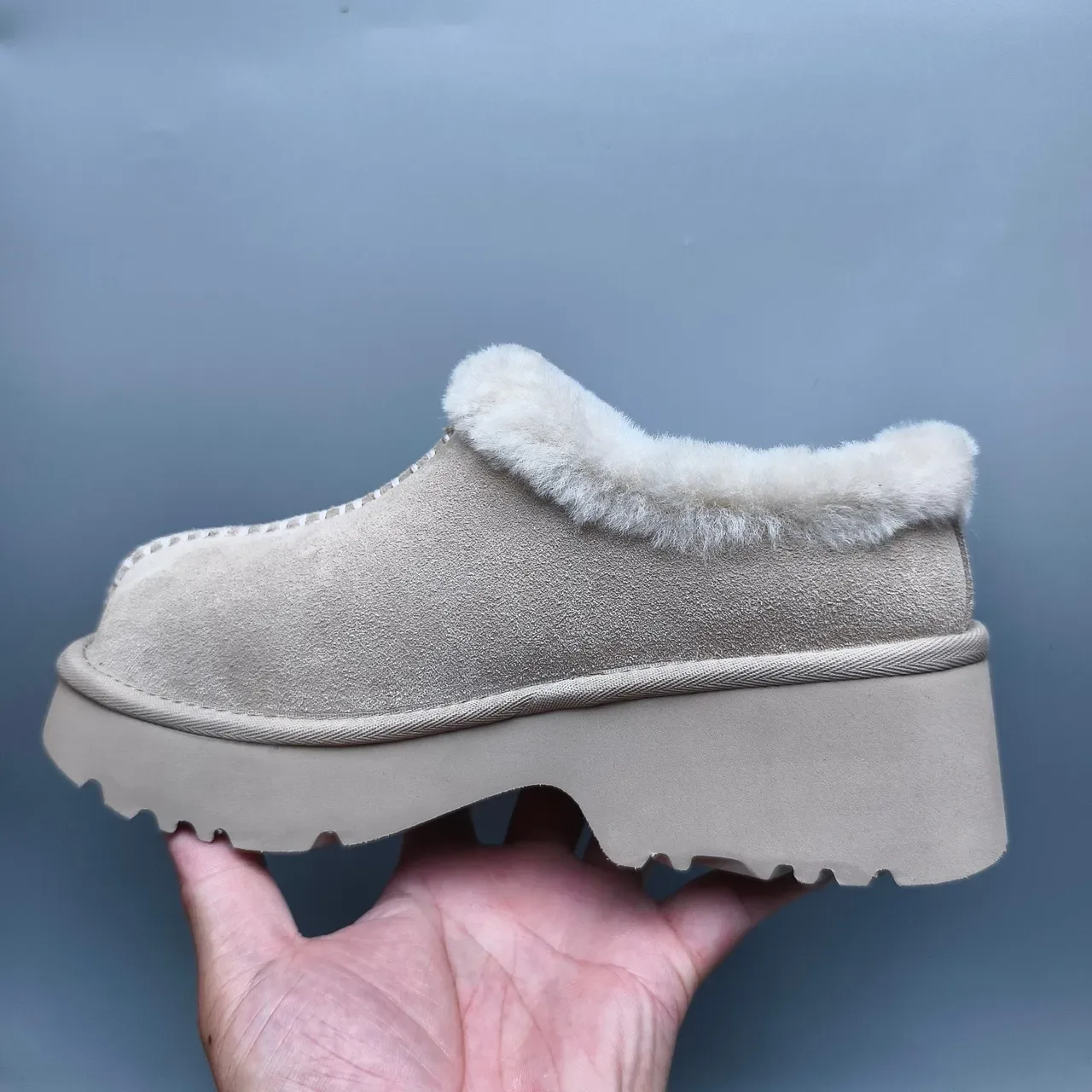 UGG Tasman Beige White Shearling-Lined Platform Sole Casual Shoes 7