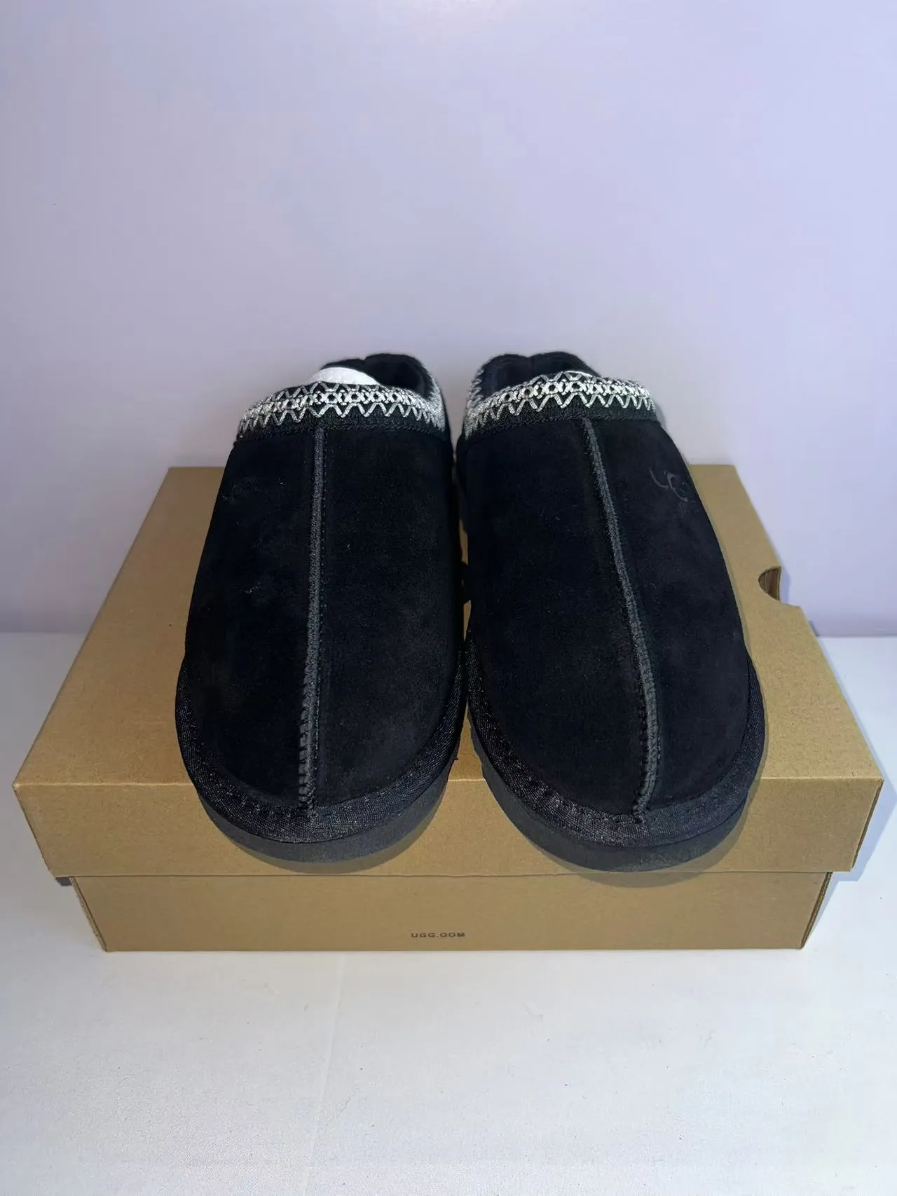 UGG Tasman কালো সাদা সুডের মতো আপার বোনা কনট্রাস্ট ট্রিম স্লিপার 6