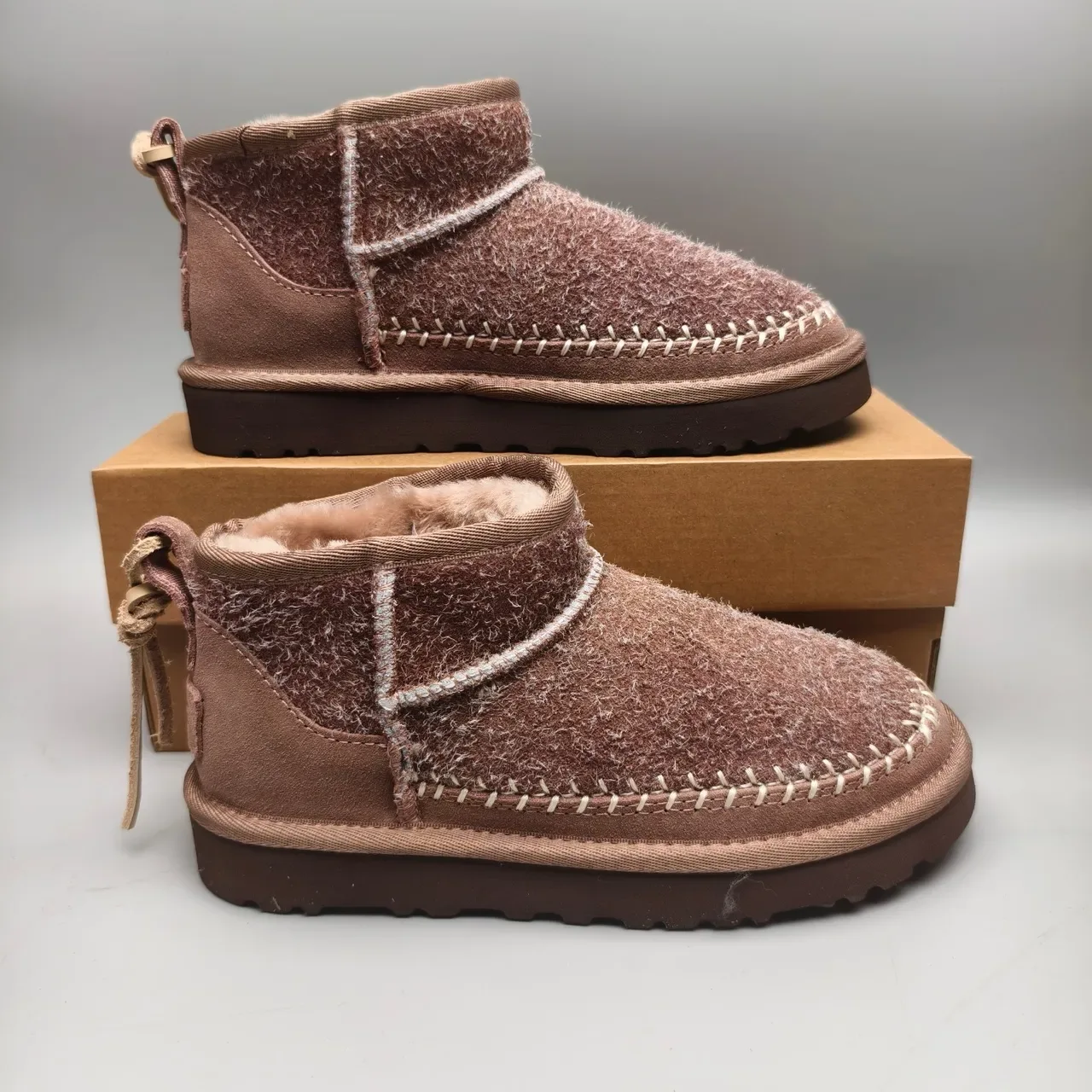 UGG Tasman বাদামী শিয়ারলিং লাইন্ড সুয়েড স্নো বুট 5