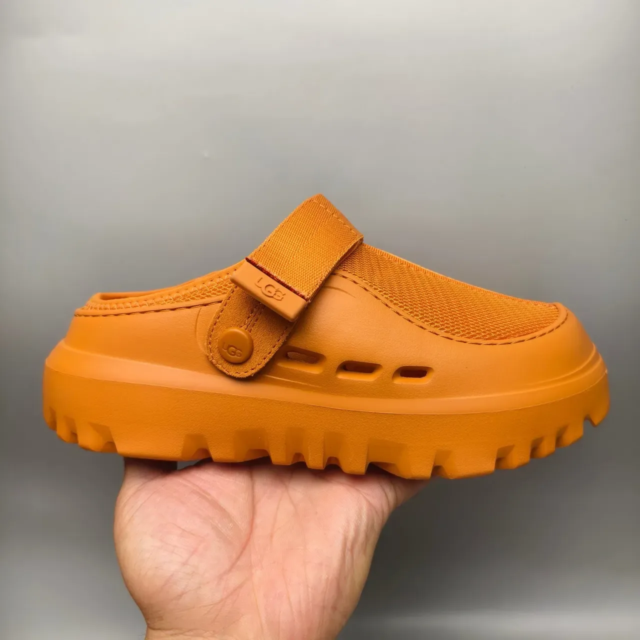 UGG Tasman কমলা জাল স্ট্র্যাপ ক্লগ 2