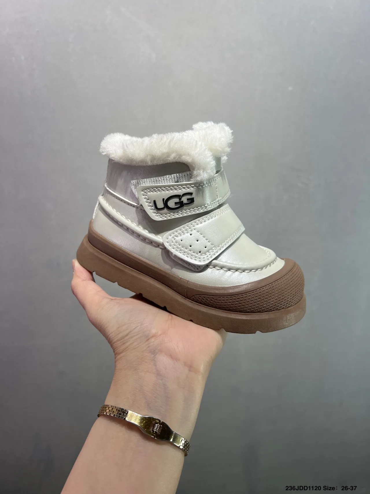 UGG Bottes de Neige à la Cheville Doublées de Peau de Mouton Blanc et Brun 18