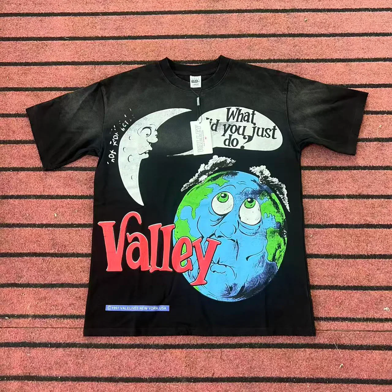 Vale Forever গ্রাফিক প্রিন্ট কালো ও অফ-হোয়াইট টি-শার্ট 5