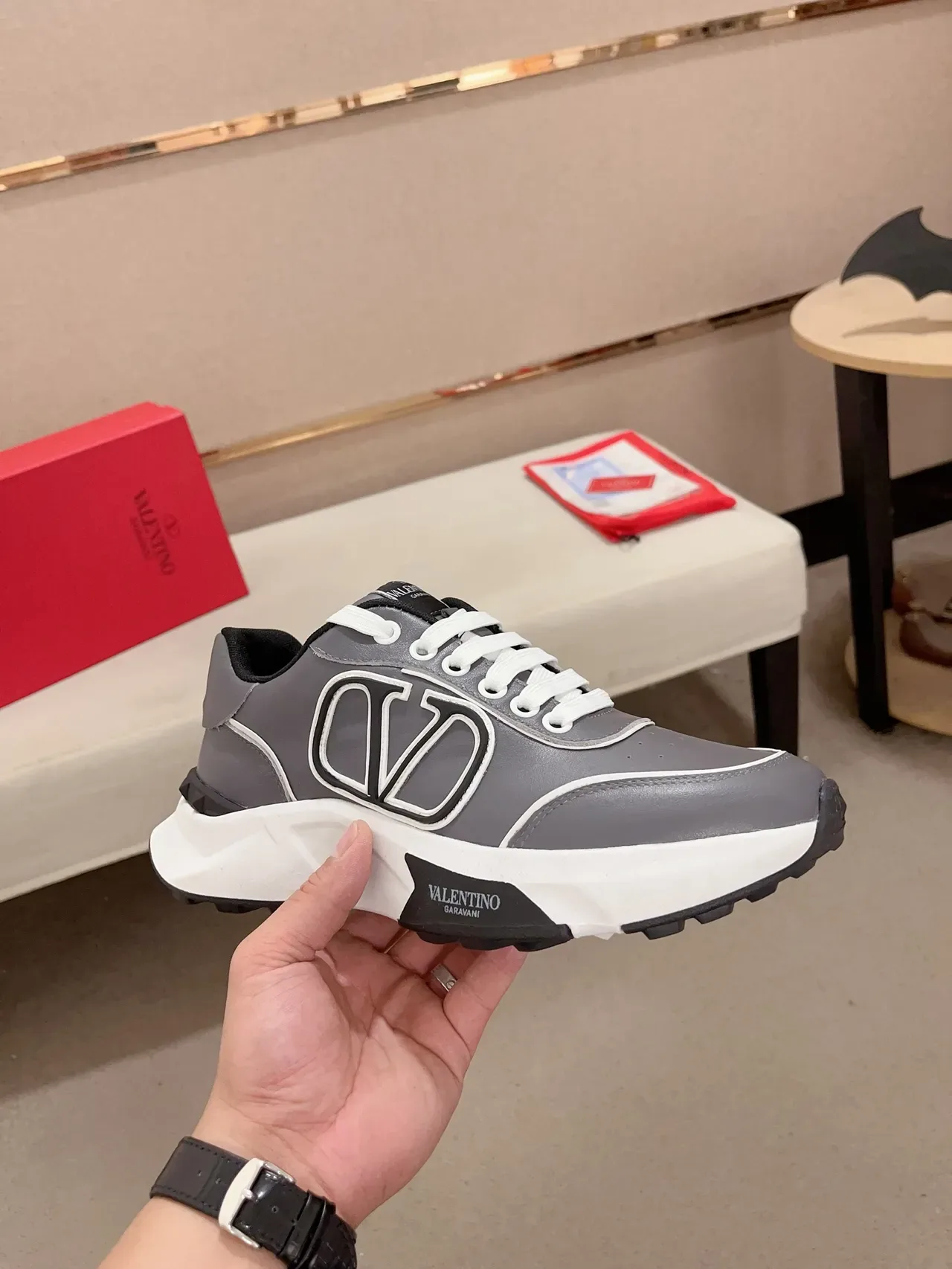 Valentino Cinza Branco Low-Top Couro Superior Lifestyle Sneakers 4