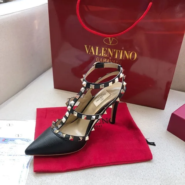 Valentino Rockstud Black Leather Studded Pointed-Toe Stilettos 5