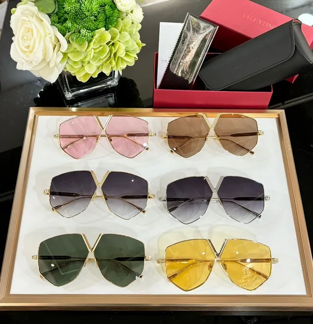 Valentino Rockstud Gold Green Angular Shield Silhouette Metal Frame Sunglasses 4