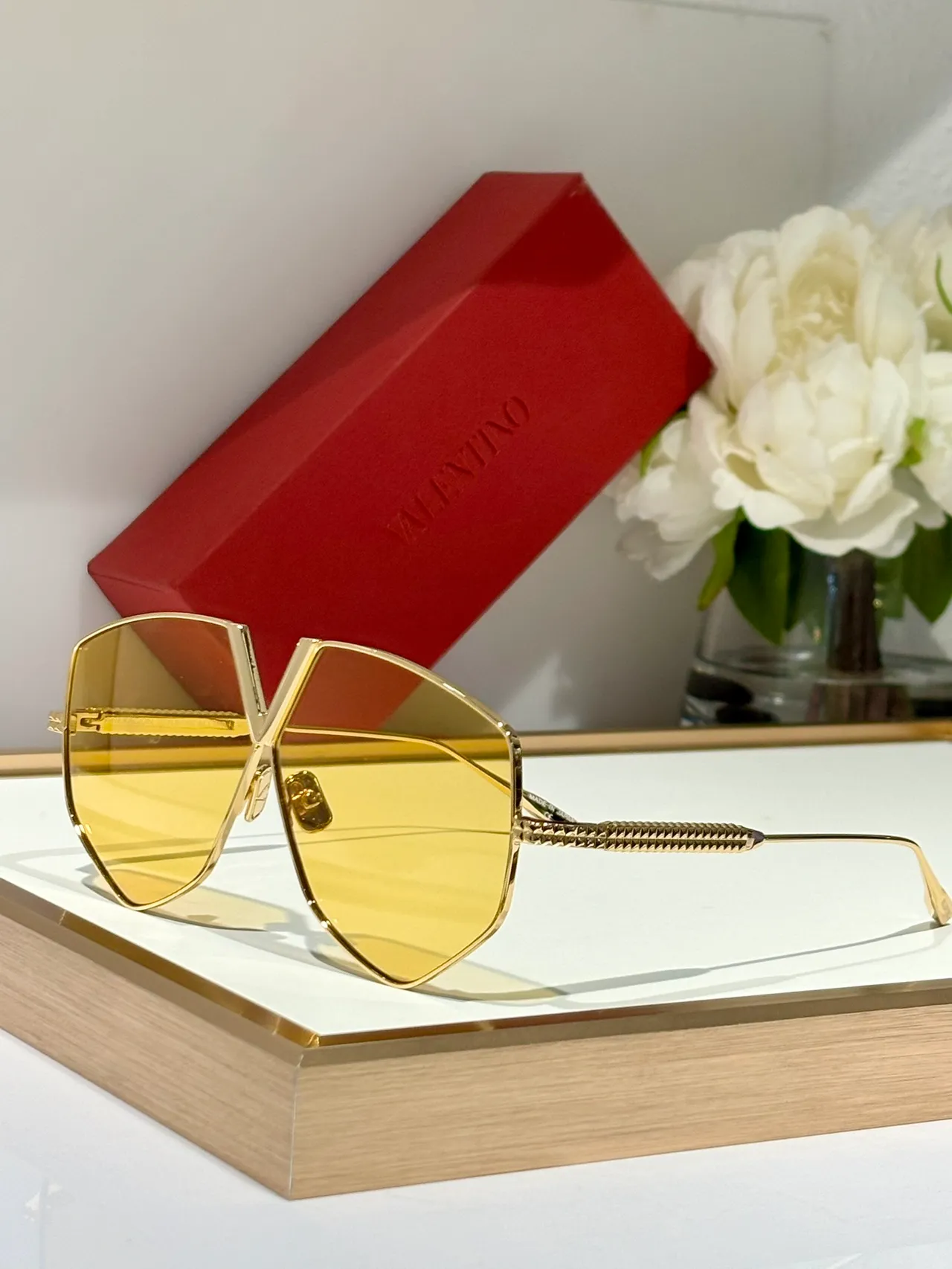 Valentino Rockstud Gold Green Angular Shield Silhouette Metal Frame Sunglasses 5