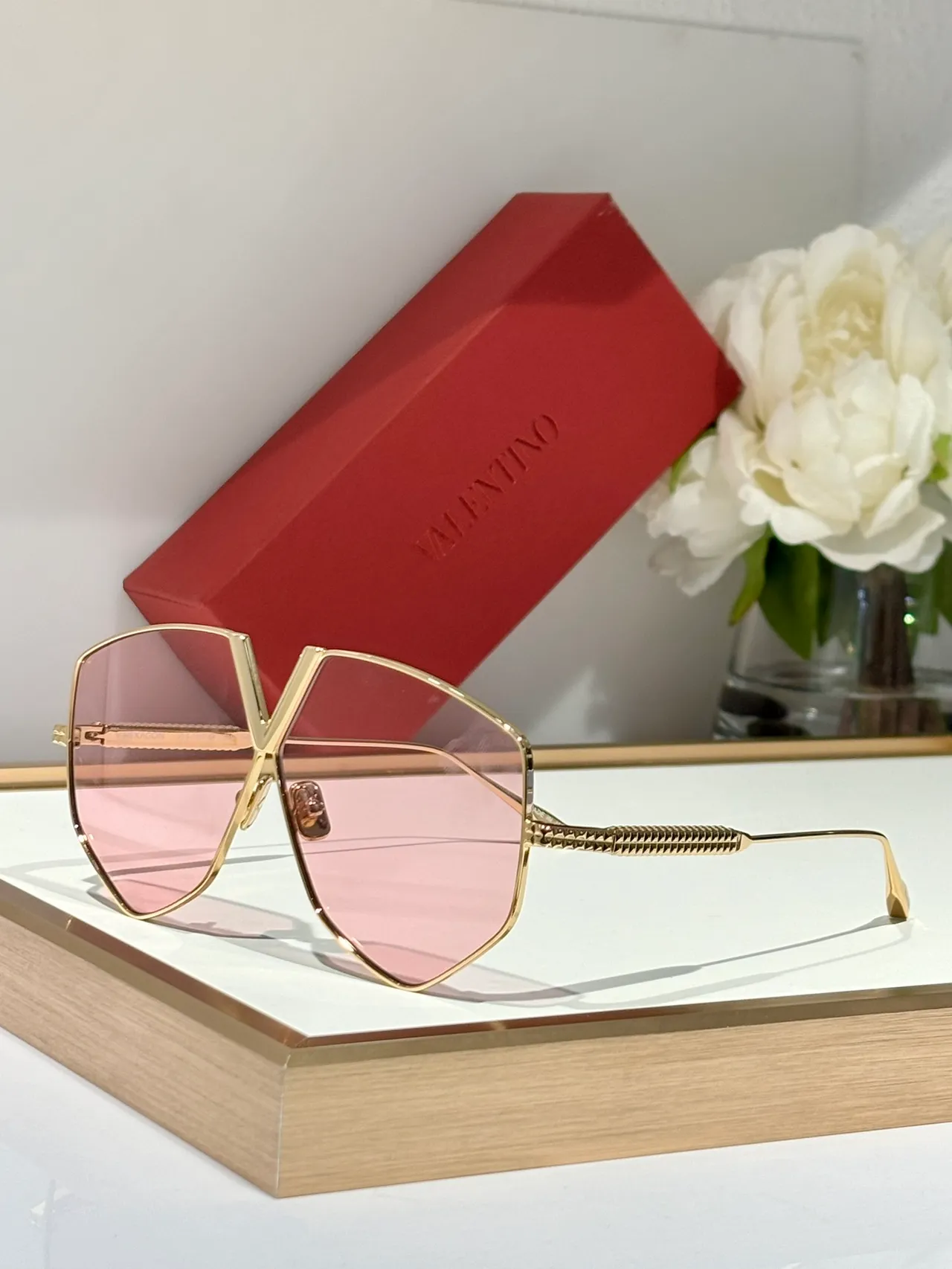 Valentino Rockstud Gold Green Angular Shield Silhouette Metal Frame Sunglasses 6