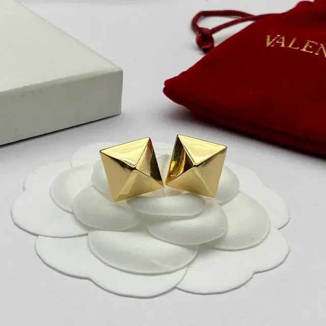 Valentino Rockstud Gold-Tone Pyramid Stud Earrings 3