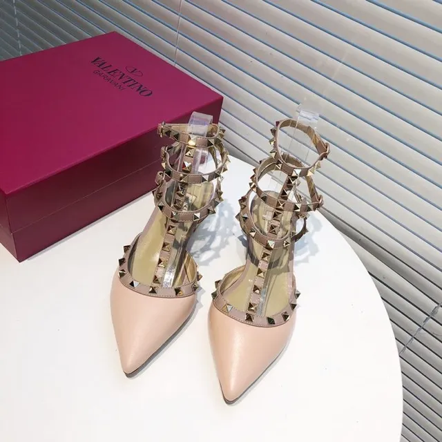 Valentino Rockstud Nude Studded Pointed-Toe Pumps 7