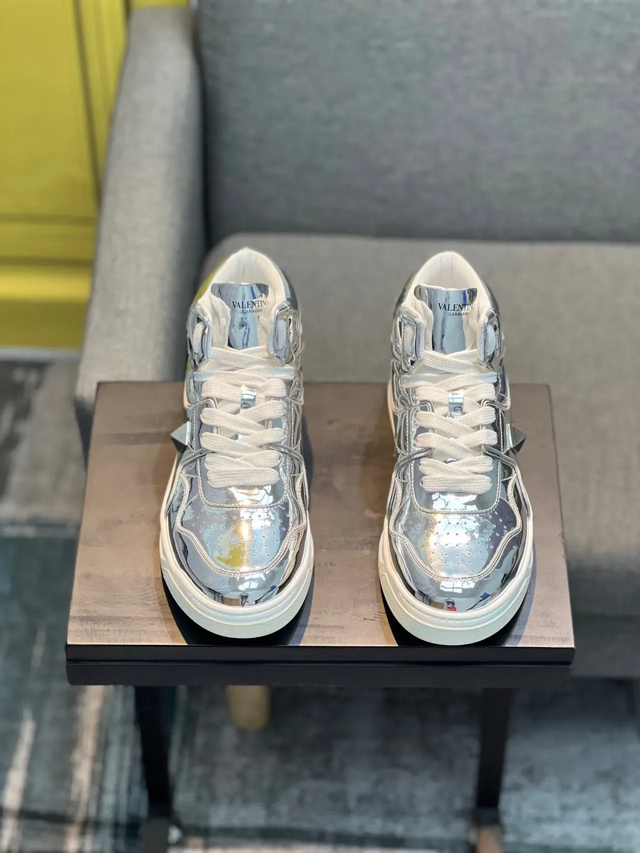 Valentino Rockstud Argent Blanc Métallique Chrome Partie Supérieure Silhouette Style de Vie Baskets 6