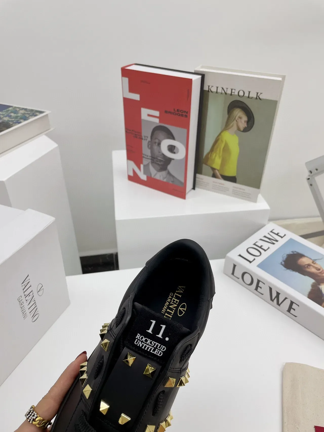 Valentino Rockstud Untitled Sneakers Lifestyle Plateforme Noir Doré Cloutées 4