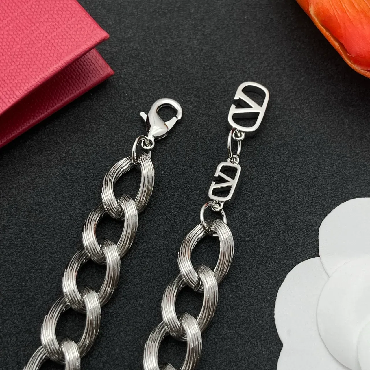 Bracelet Valentino Chaîne en maillons torsadés en corde argent blanc avec charm de cœur pavé-set 6