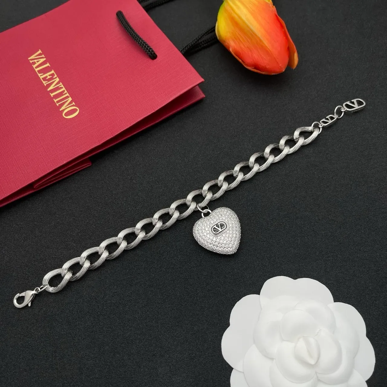 Bracelet Valentino Chaîne en maillons torsadés en corde argent blanc avec charm de cœur pavé-set 8