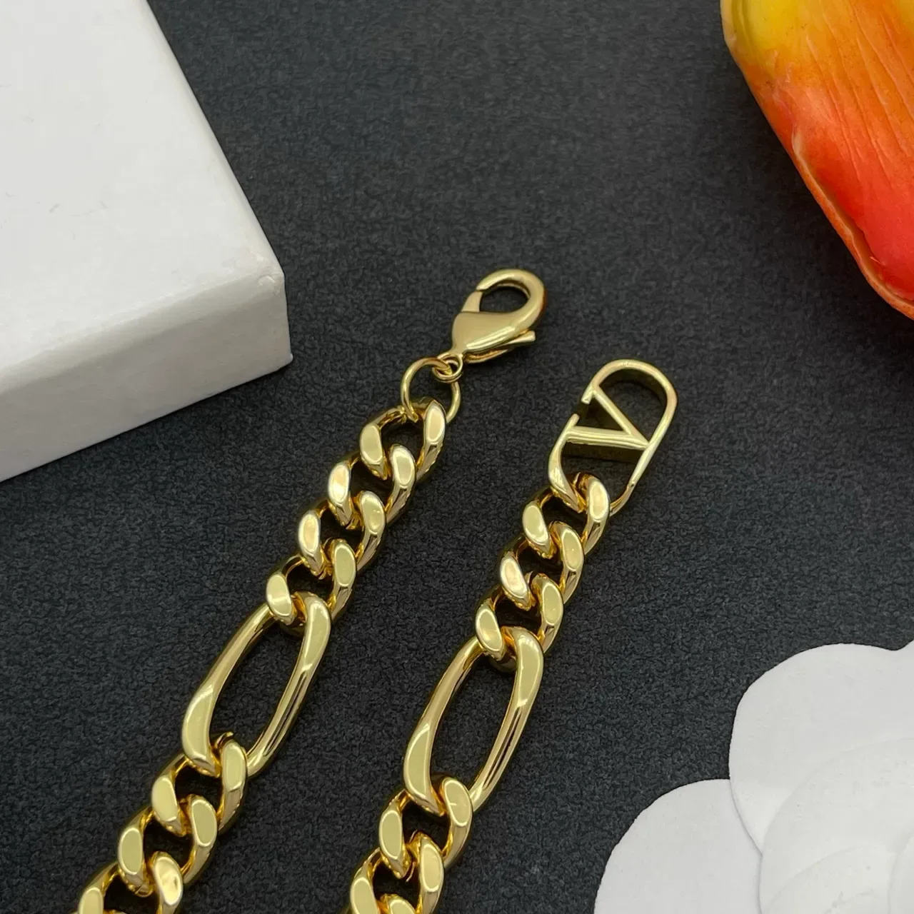 Valentino VLogo Or Noir Figaro Chain Motif Bracelet 6