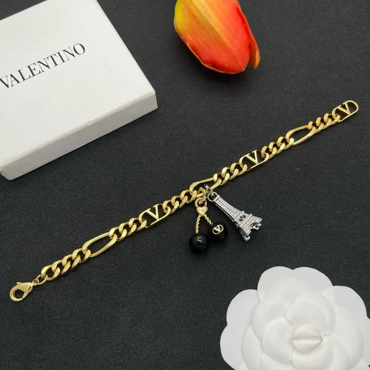 Valentino VLogo Or Noir Figaro Chain Motif Bracelet 8