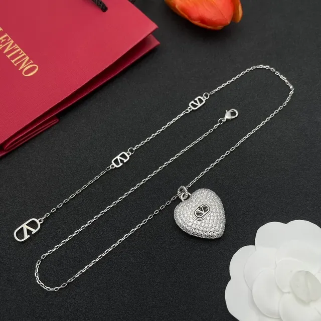 Collier pendentif Cœur VLogo Pavé Valentino 5