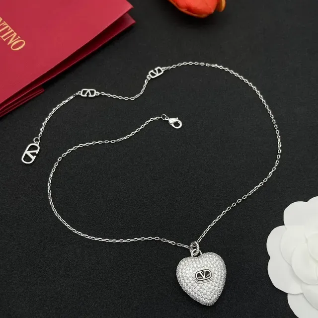 Collier pendentif Cœur VLogo Pavé Valentino 9
