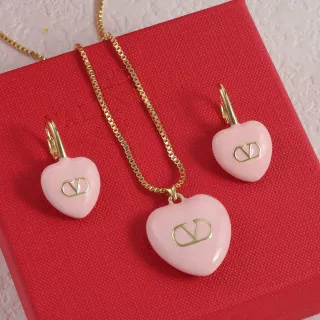 Valentino VLogo Corazón Oro Rosa Esmaltado Colgantes Collar con Monograma