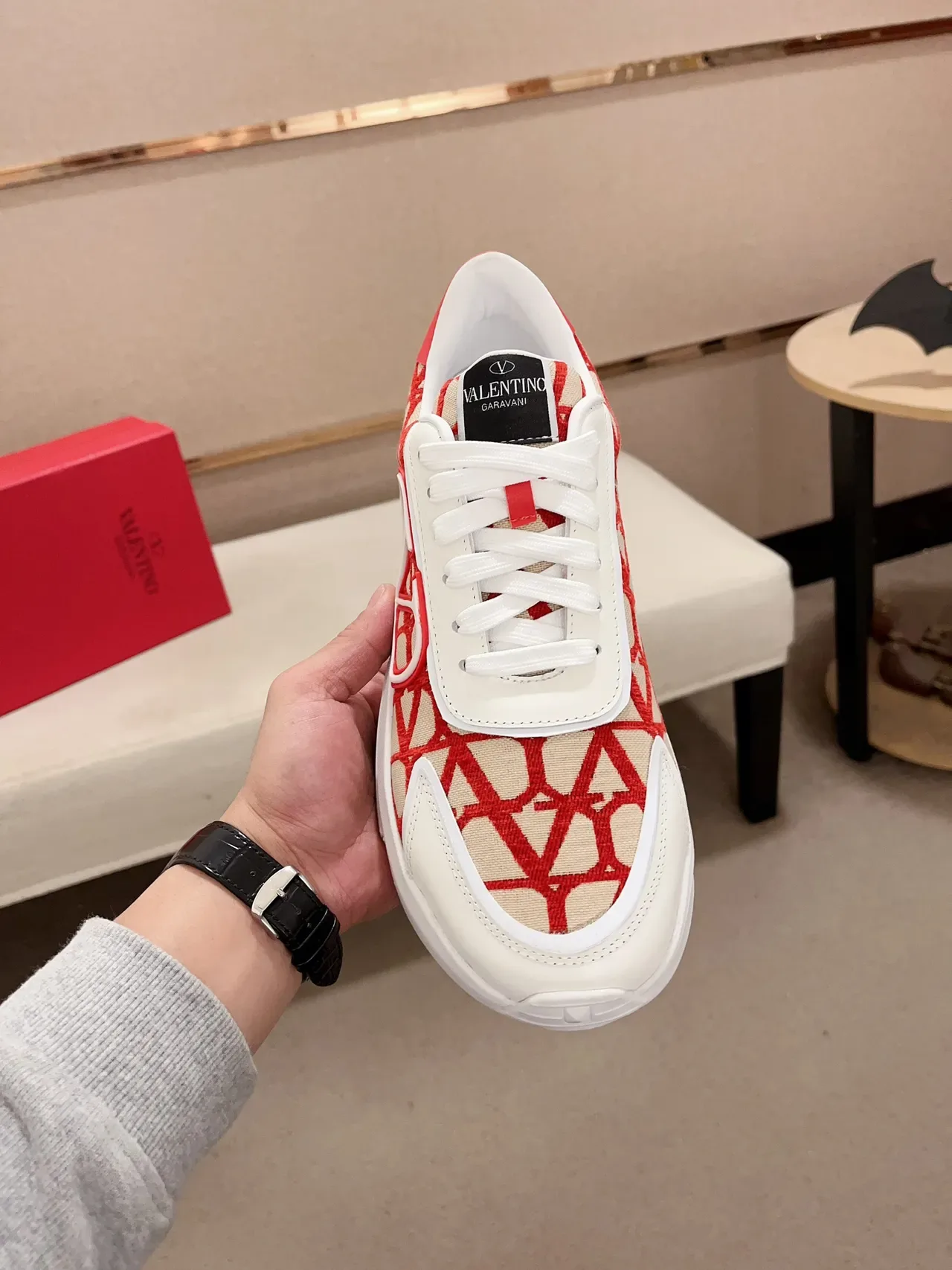 Valentino VLTN Runner Blanc Rouge Impression Géométrique Sneakers Lifestyle 5