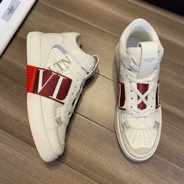 Valentino VLTN Sneakers Blanc et Bordeaux Style de Vie 7
