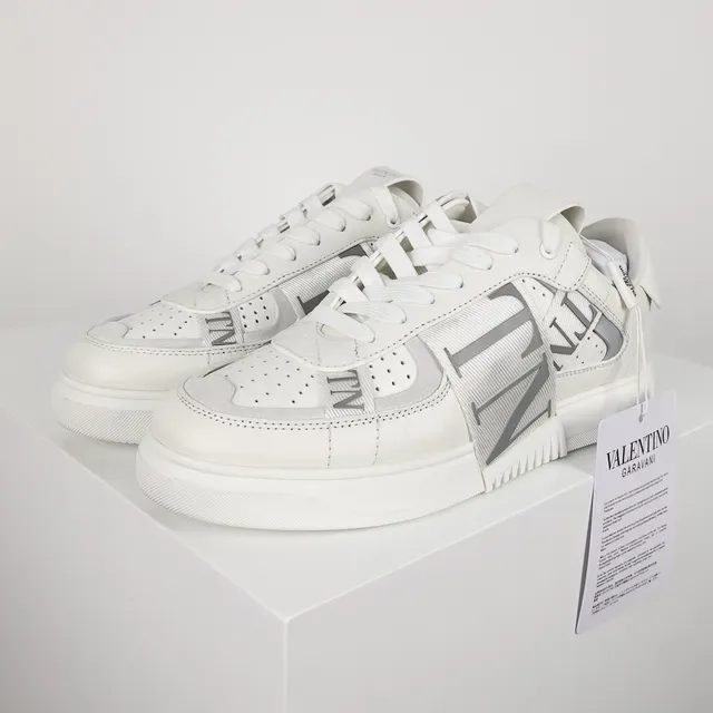 Valentino VLTN Sneakers Lifestyle Blanc et Gris 2