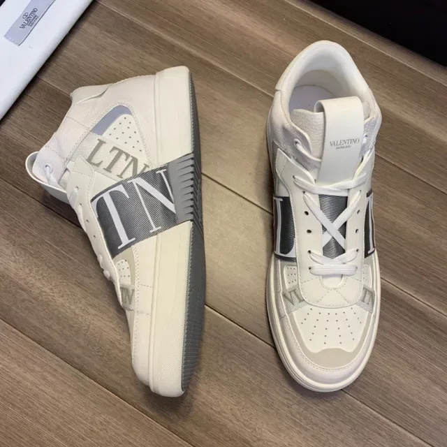 Valentino VLTN حذاء رياضي أنيق أبيض رمادي عالي الارتفاع ثقب في إصبع القدم أسلوب الحياة 6
