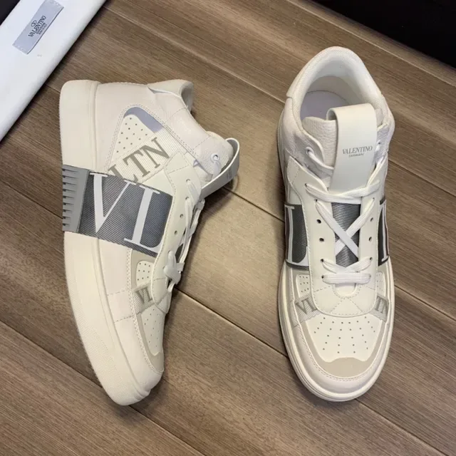 Valentino VLTN حذاء رياضي أنيق أبيض رمادي عالي الارتفاع ثقب في إصبع القدم أسلوب الحياة 7