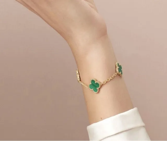 Van Cleef & Arpels Alhambra Malachite Four-Leaf Clover Bracelets 9