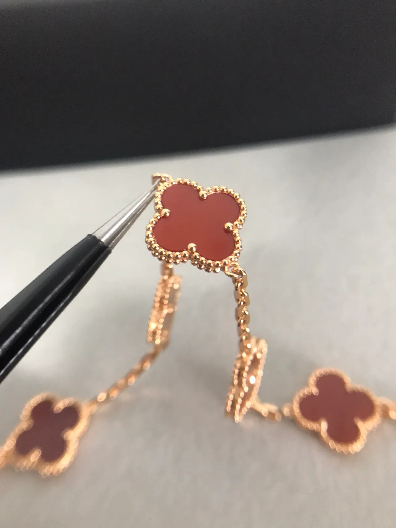 Van Cleef & Arpels Alhambra Five Motif Bordeaux et Or Bracelet 9