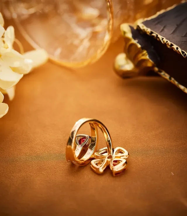 Van Cleef & Arpels Alhambra Four-Leaf Clover Ruby and Diamond Ring 6
