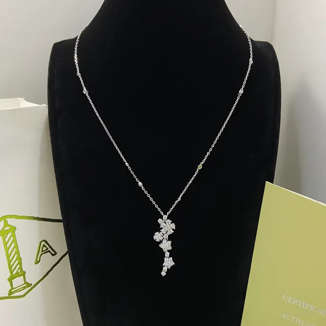 Van Cleef & Arpels Floral Gemstone Pendant Necklaces 4