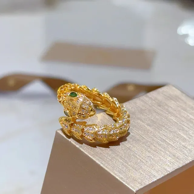 Van Cleef & Arpels Serpent Bohème Gold Pavé Emerald Eye Ring 7