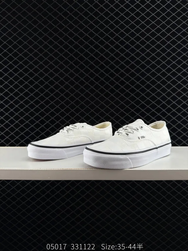 Vans White Black Checkerboard Pattern Low-Top Skateboard Shoes 2