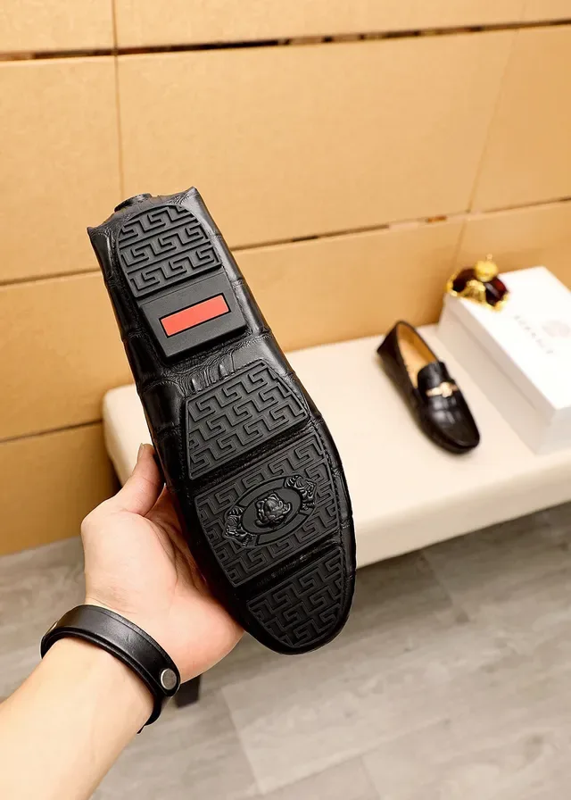 Versace Noir Or Cuir Crocodil Embossé Boucle Tête Médusa Loafer 2