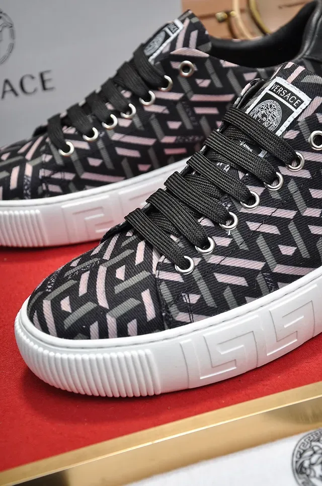 Versace Black Pink Low-Top Textile Upper Lifestyle Sneakers 3