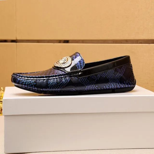 Versace Mocassin Bleu Noir Texturisé en Serpent avec Bords Patent 3