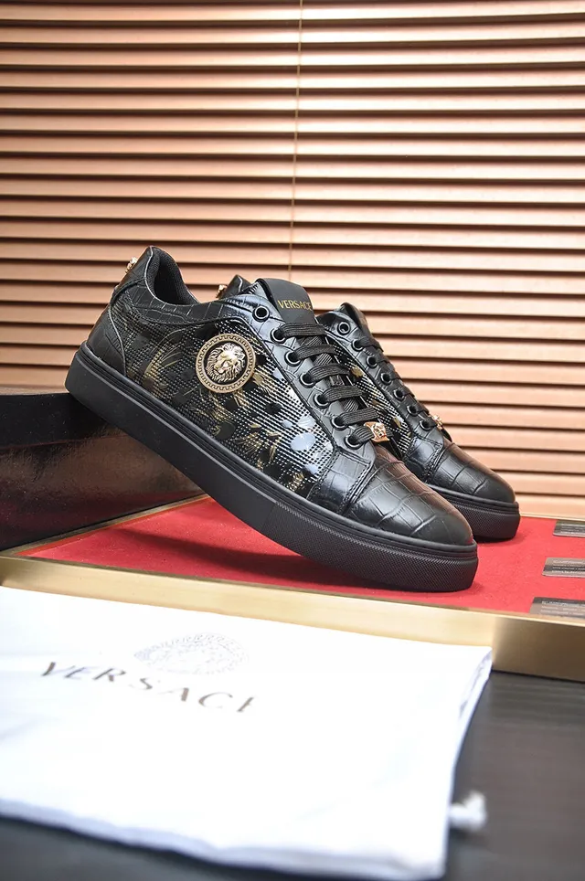 Versace Chain Reaction chaussures lifestyle noires Croc-Embossed doré Medusa 8