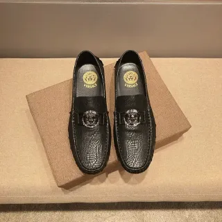 Versace Chain Reaction Mocassins Noir Croc-Embossed Boucle Medusa
