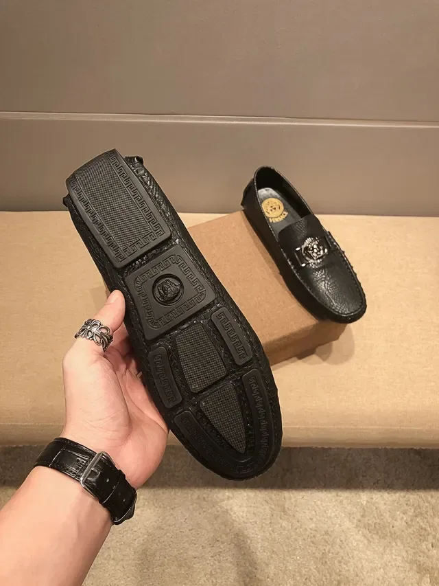 Versace Chain Reaction Mocasines Negro Croc-Embossed Hebilla Medusa 5