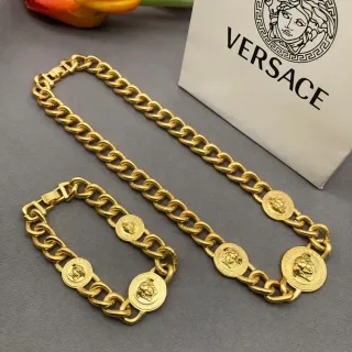 Versace Chain Reaction Collar de Oro Cadena Chunky Curb Medallas Cabeza de Medusa