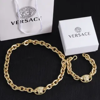 Versace Chain Reaction Dorado Medusa Head Collar