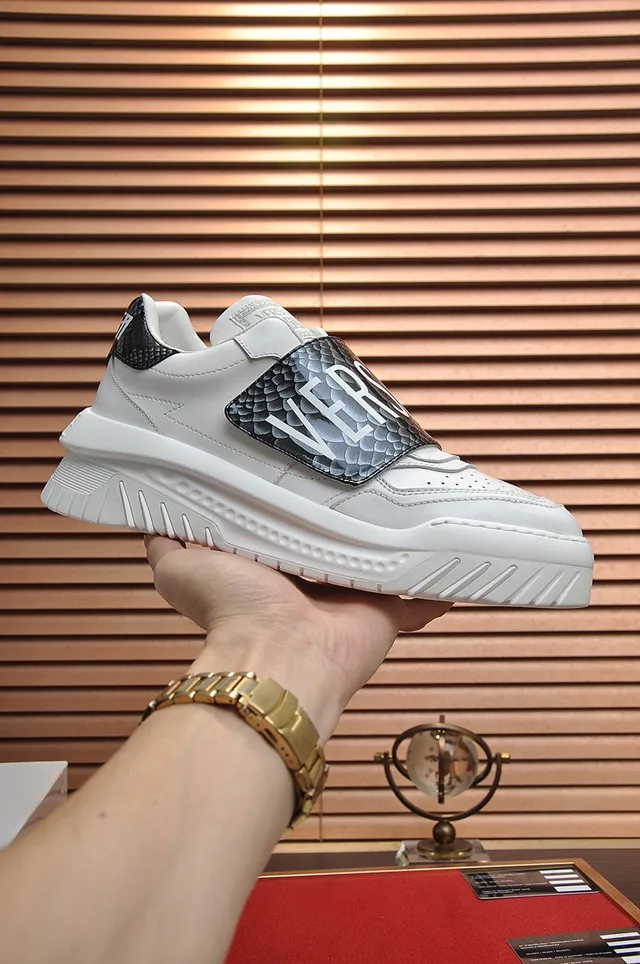 Versace Chain Reaction Chaussures Lifestyle Blanc et Noir à Sangle en Peau de Serpent 7