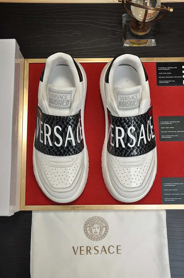 Versace Chain Reaction Chaussures Lifestyle Blanc et Noir à Sangle en Peau de Serpent 9