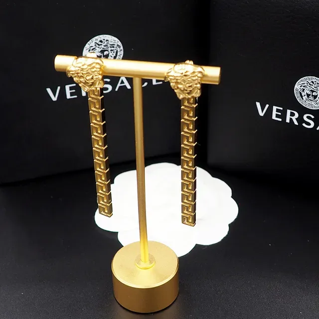 Versace Greca Cabeça de Medusa Brincos Dourados com Chave Grega 7